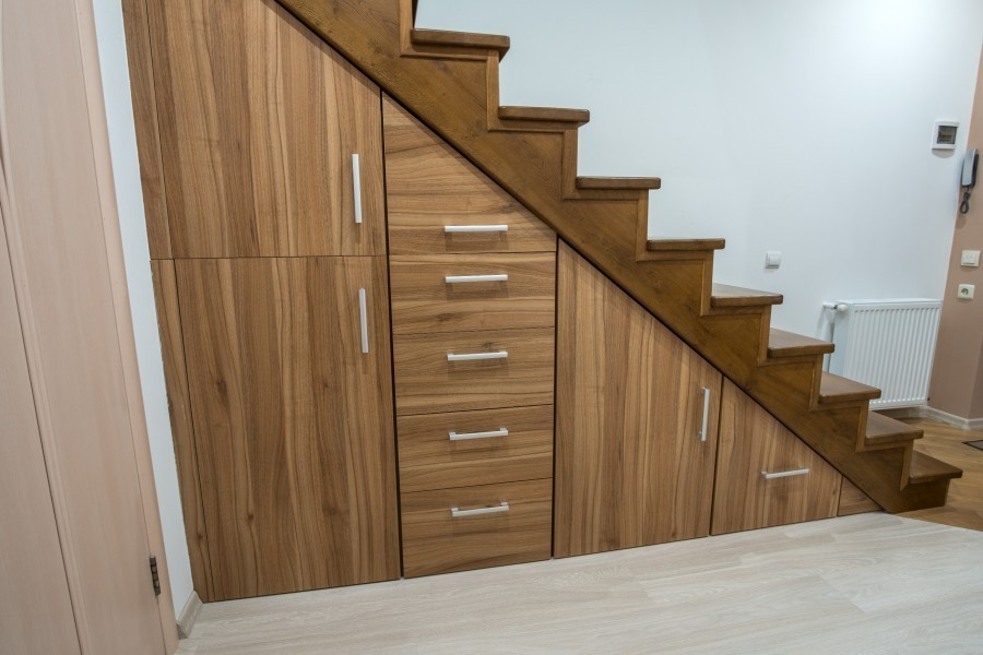 Quels sont les avantages d'un placard sous escalier ?